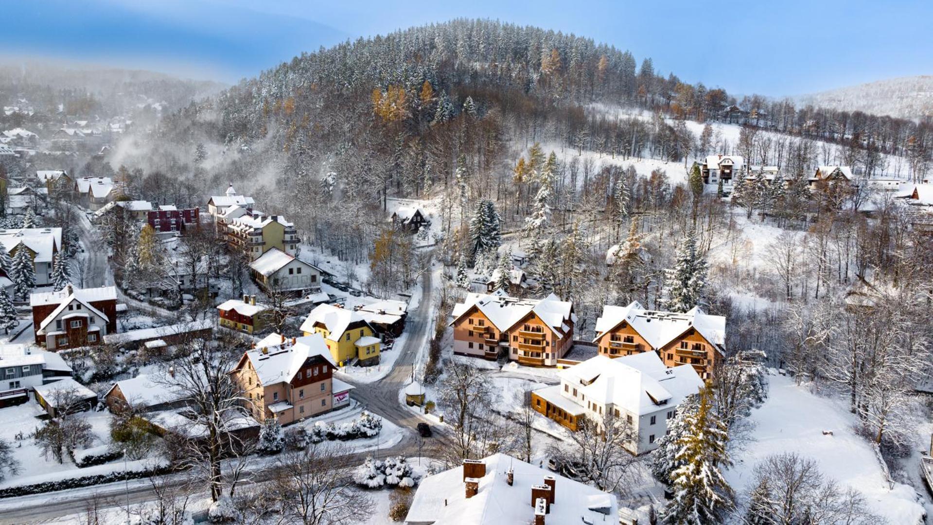 Komfortowy Apartament Lotos Z Sauna, Klimatyzacja I Widokiem Na Sniezke Karpacz Exterior foto